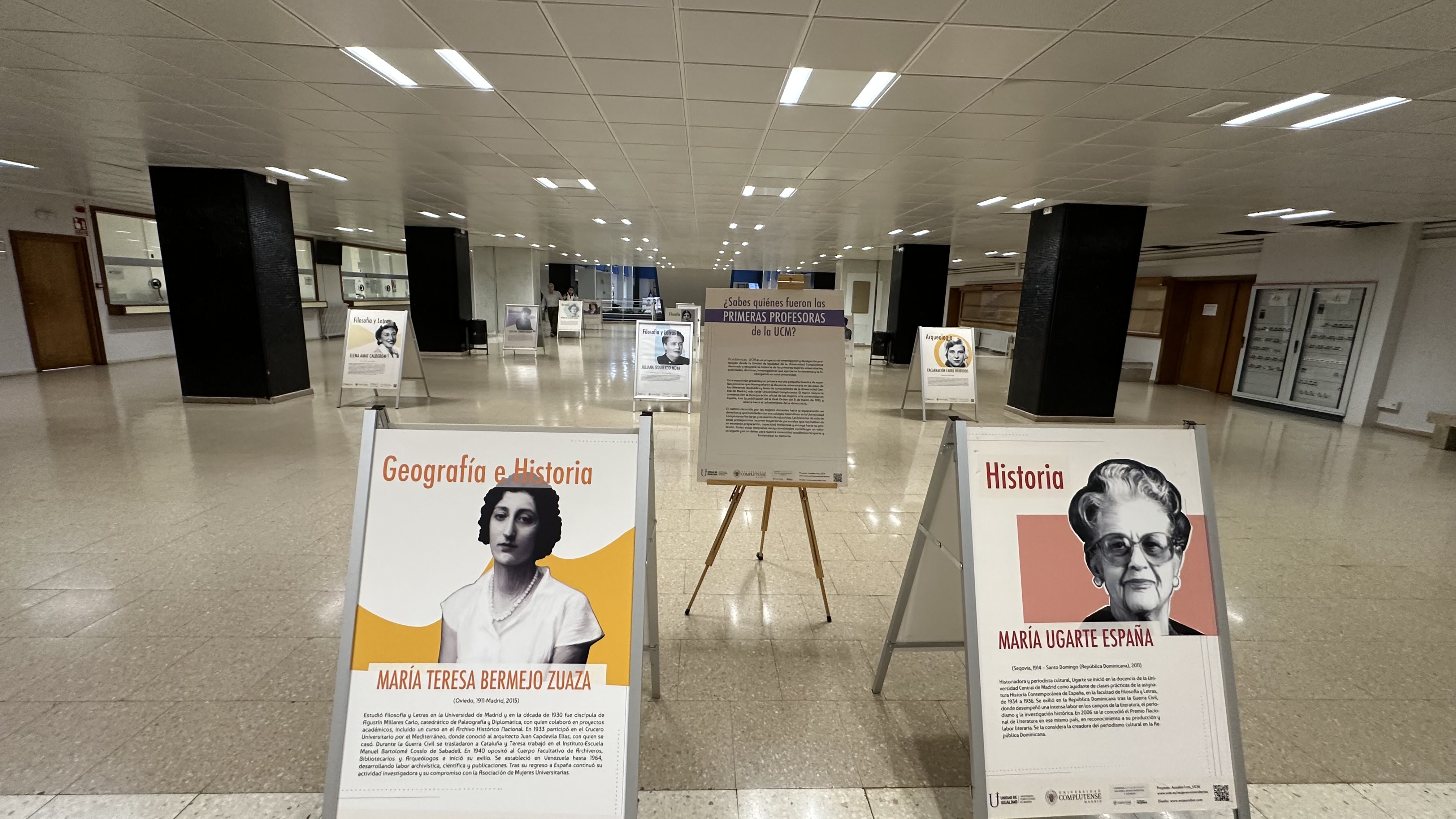 La exposición finaliza su recorrido tras recorrer 26 facultades y llega a la Facultad de Geografía e Historia de la UCM